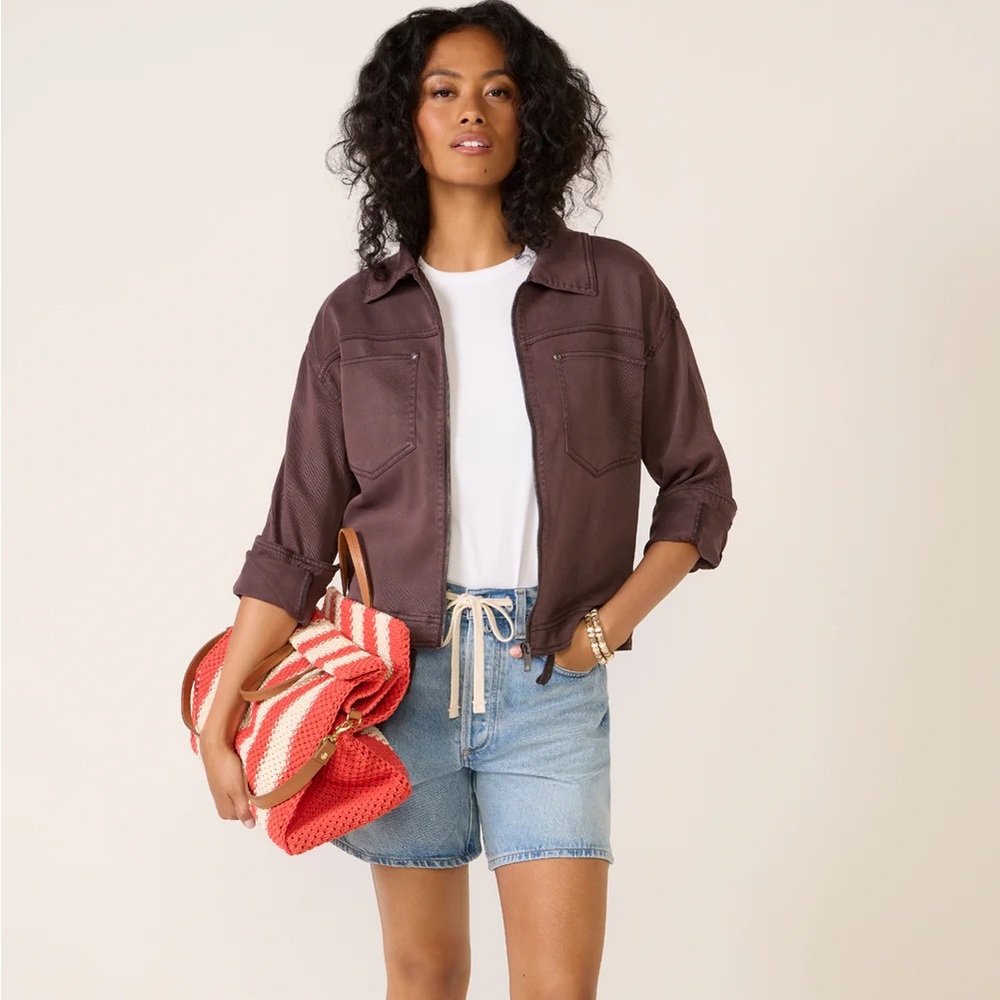 Evereve Bobbie Zip Utility Jacket in Raisin